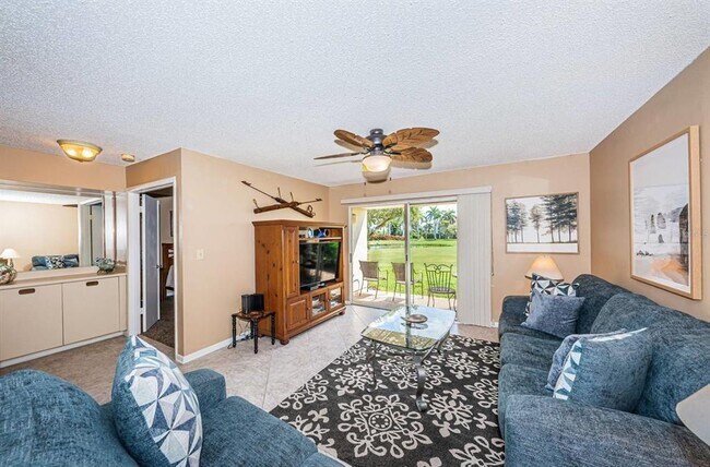 Building Photo - 6000 Bahia Del Mar Cir N