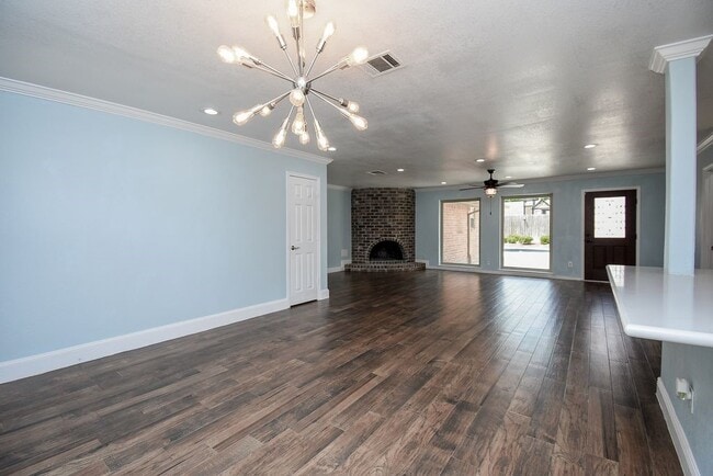 Building Photo - 21338 Park Villa Dr