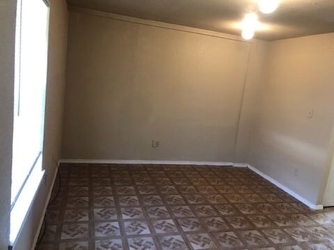 Building Photo - 5419-5419 Libbey Ave