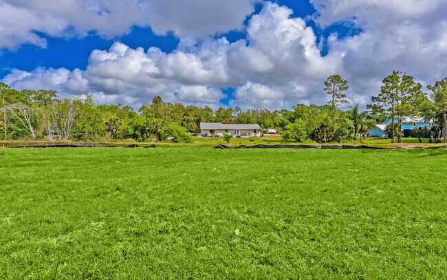 Building Photo - 13177 47th Ct N