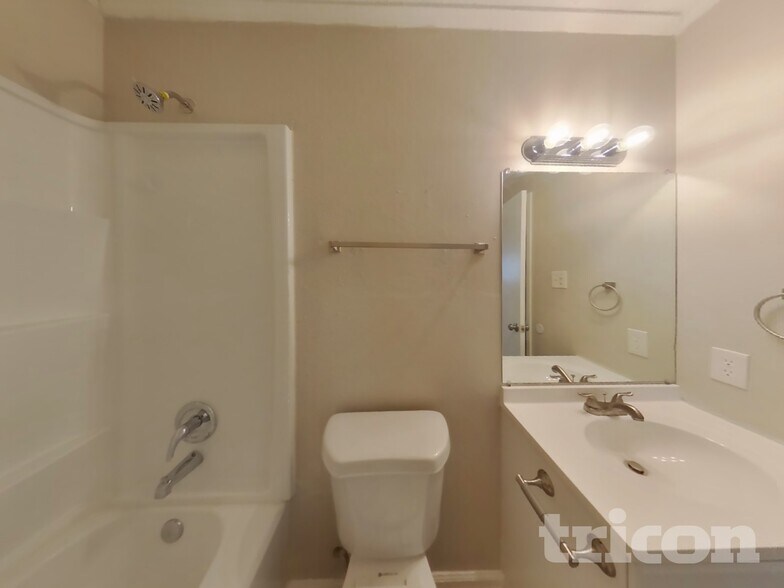 Building Photo - 6831 De Palma