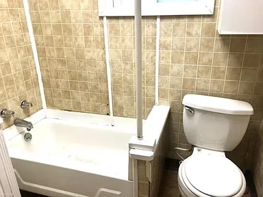 Building Photo - 517 McKeighan Ave