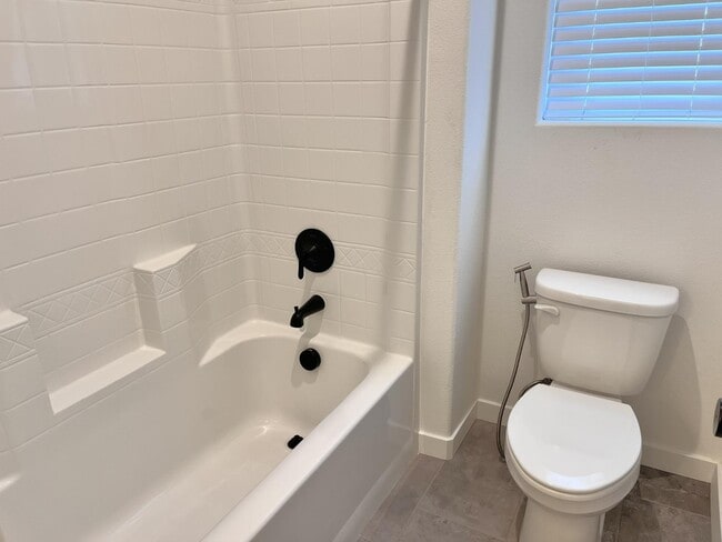 Building Photo - 4031 Dylan Rd