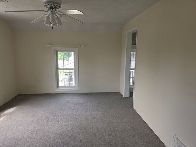 Building Photo - 2 bedroom unit in Berrien Springs