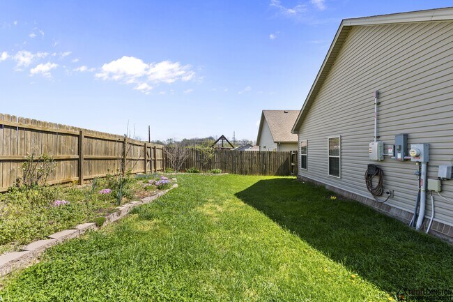 Building Photo - 111 High Hope Ln