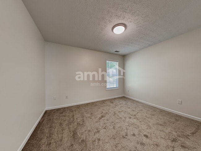 Building Photo - 270 Grayson Manor Dr SW