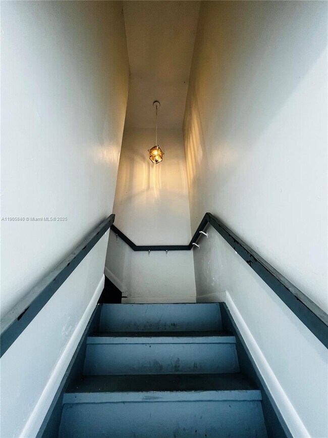 Building Photo - 2655 SE Carroll St