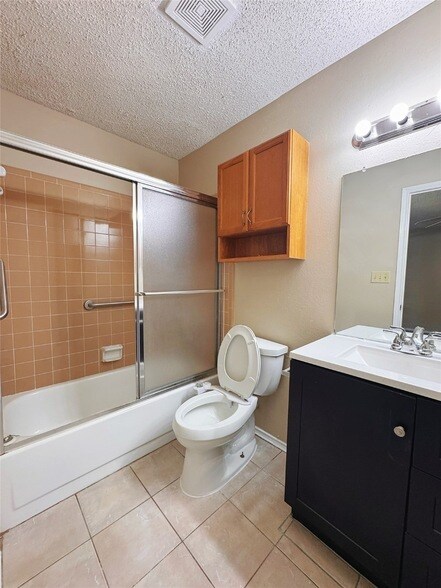 Building Photo - 6226 Big Springs Dr