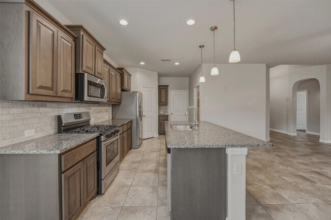 Building Photo - 9528 Blaine Dr
