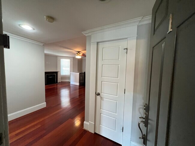 Building Photo - 1233 Bardstown Rd