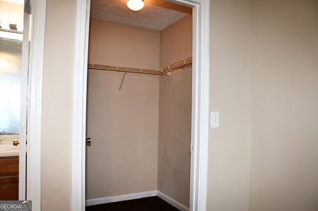 Building Photo - 9301 Waldrop Pl