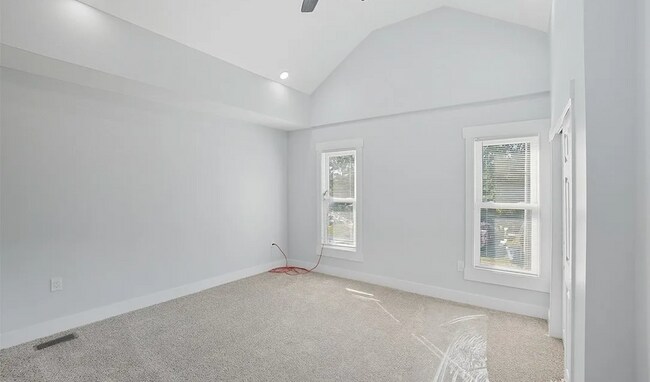 Building Photo - 1531 Chapel St