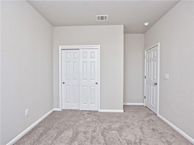Building Photo - Alluring  Single Family Home | 3 BR/2.5BA | Peaceful Backyard| Coming Soon!