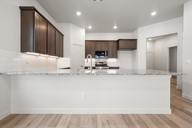 Building Photo - 2616 Garland Ave