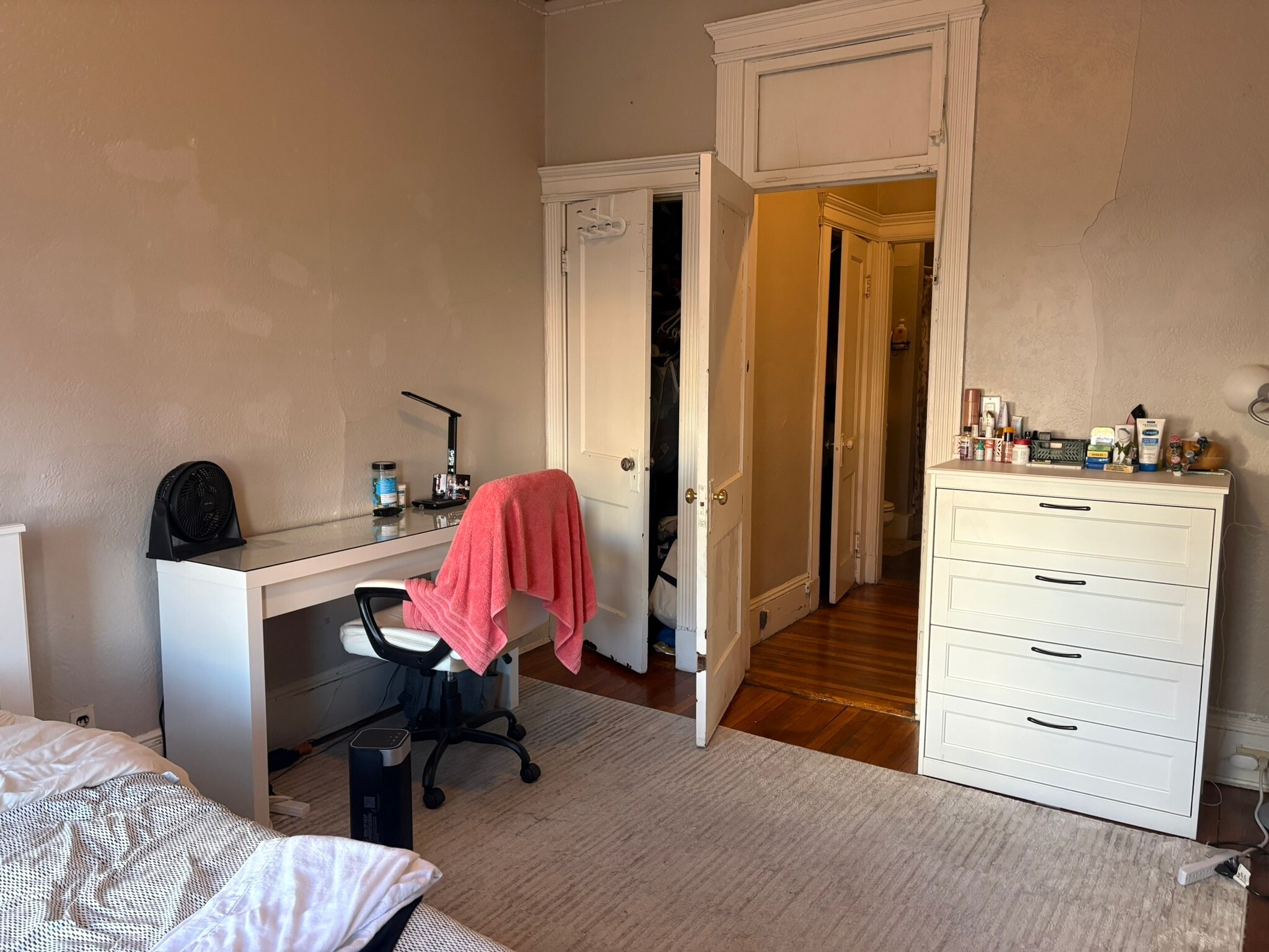 Building Photo - 1066 Commonwealth Ave