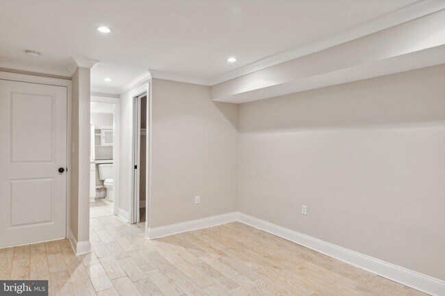 Building Photo - 39 U St NE