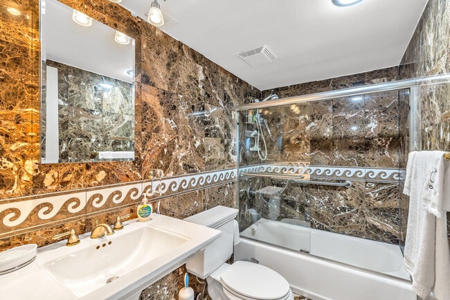 Building Photo - 3000 S Ocean Dr