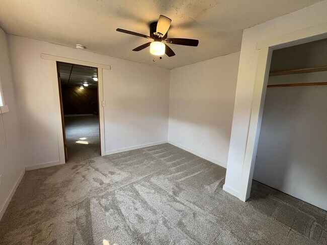 Building Photo - Beautiful 3 Bedroom Home in Alborn