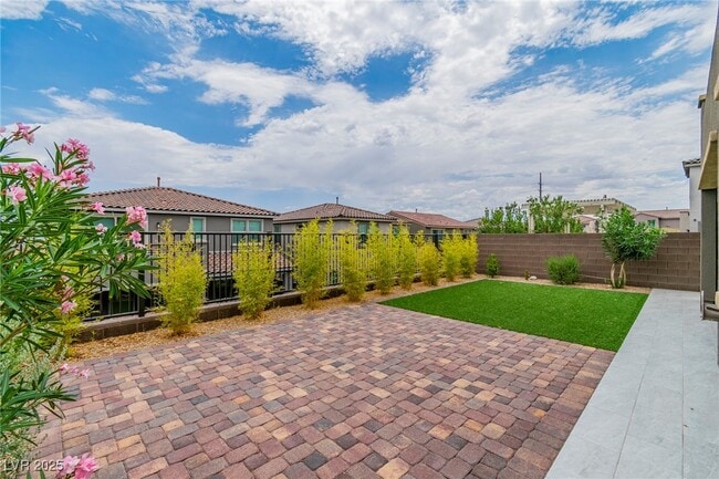 Building Photo - 106 Badwater Basin St