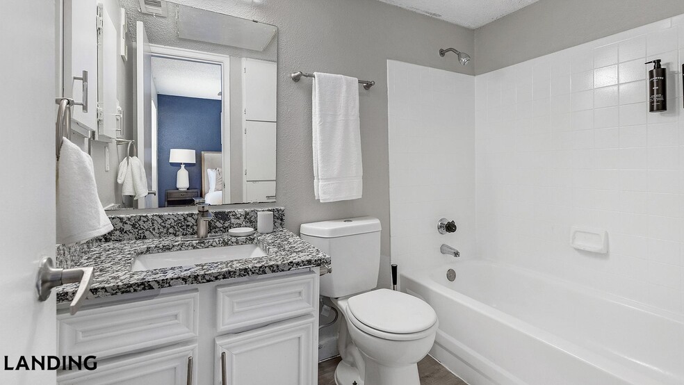 Building Photo - 130 Camino De Oro