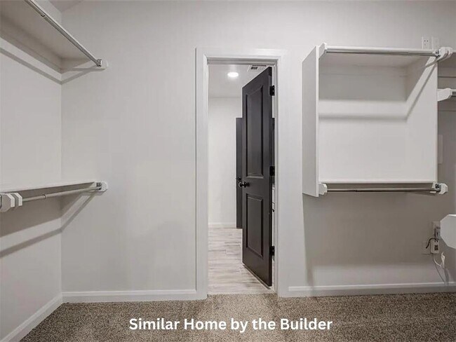 Building Photo - 2008 W Flintlock Wy