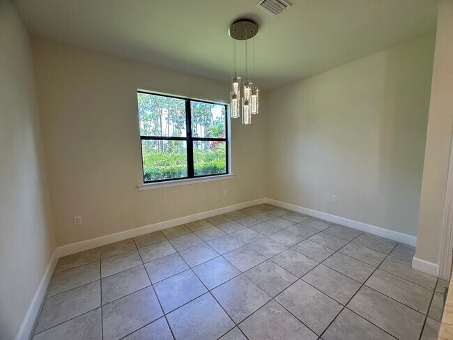 Building Photo - 9074 Bexley Dr