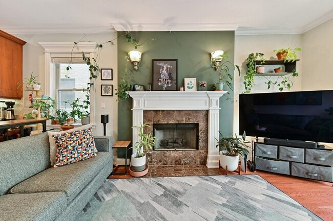 Building Photo - 4853 N Winthrop Ave