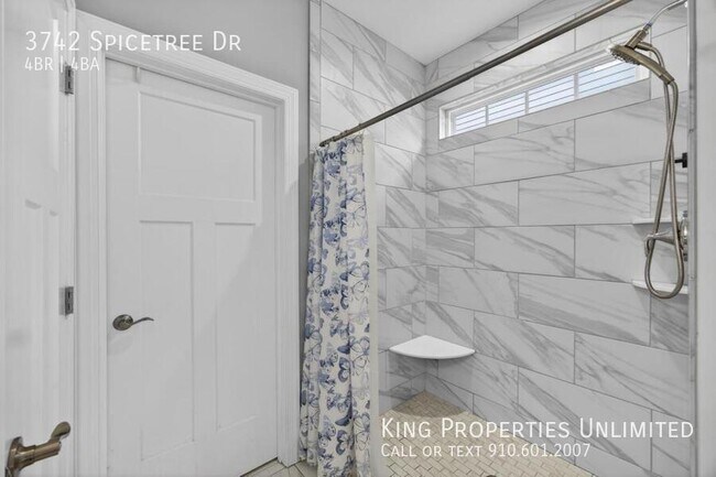 Building Photo - 3742 Spicetree Dr