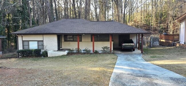 Building Photo - 2511 Susan Ln SW