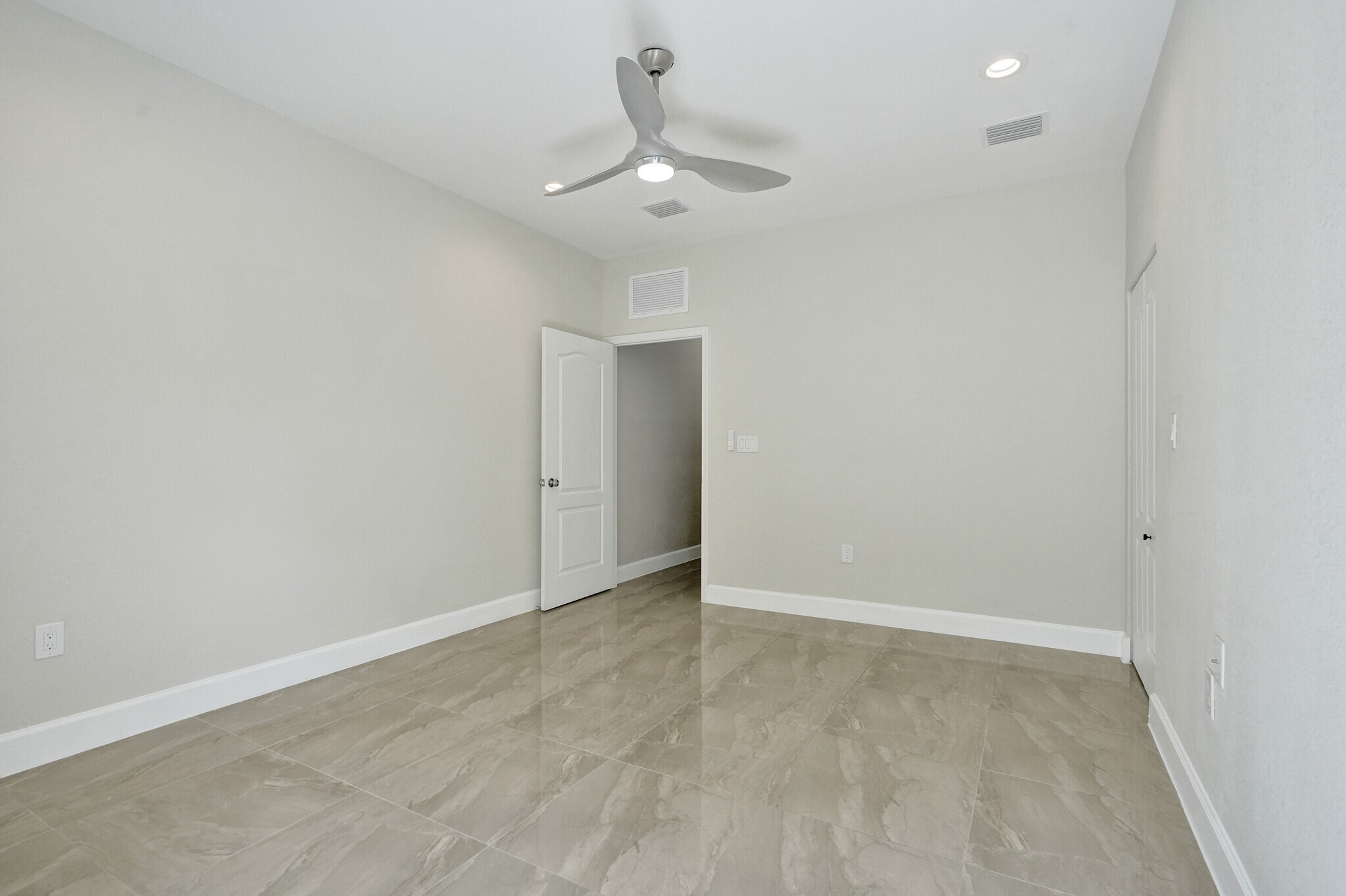 Building Photo - 62 NE 26th St