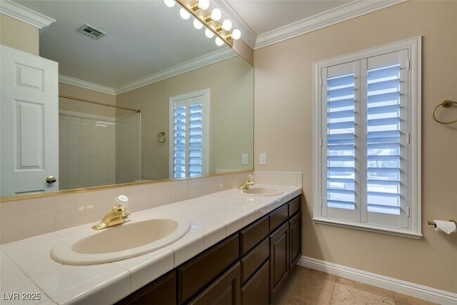 Building Photo - 1841 Indian Bend Dr