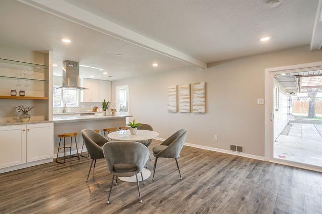 Building Photo - 6940 Bal Lake Dr