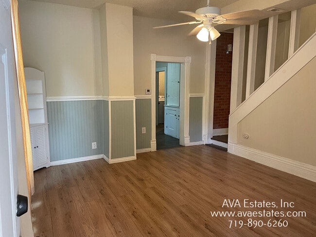 Building Photo - 516 W 9th St