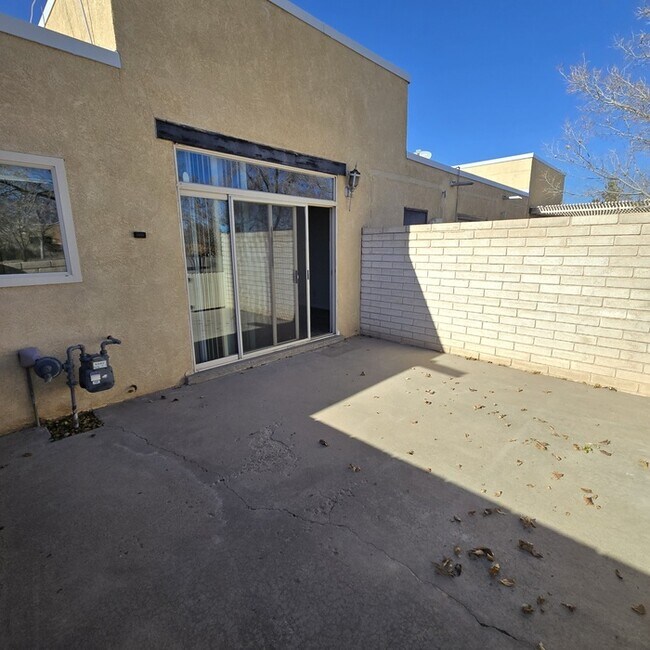 Building Photo - 55+ Community, Condo for rent