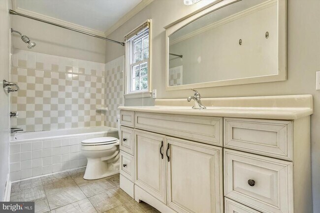 Building Photo - 8120 Cooper St