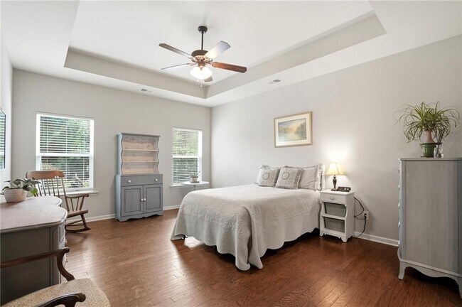 Building Photo - 318 Argyle Ct