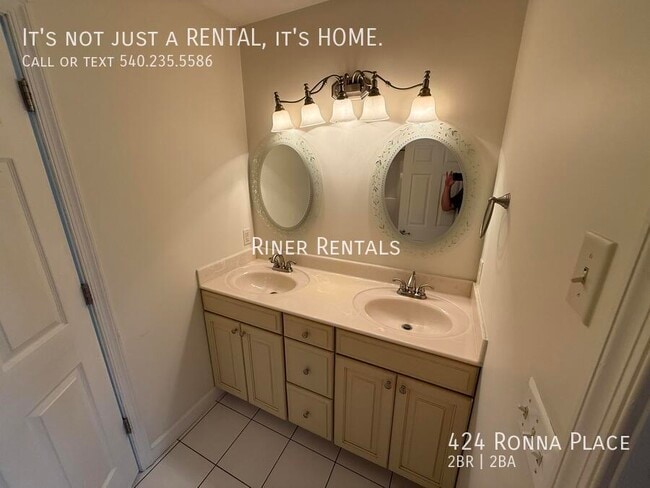 Building Photo - 424 Ronna Pl