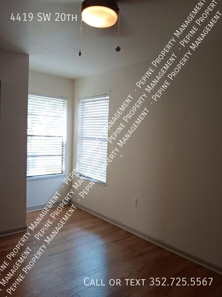Building Photo - 4419 SW 20th Ln