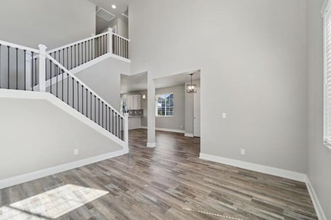Building Photo - 3 bedroom in Bonney Lake WA 98391