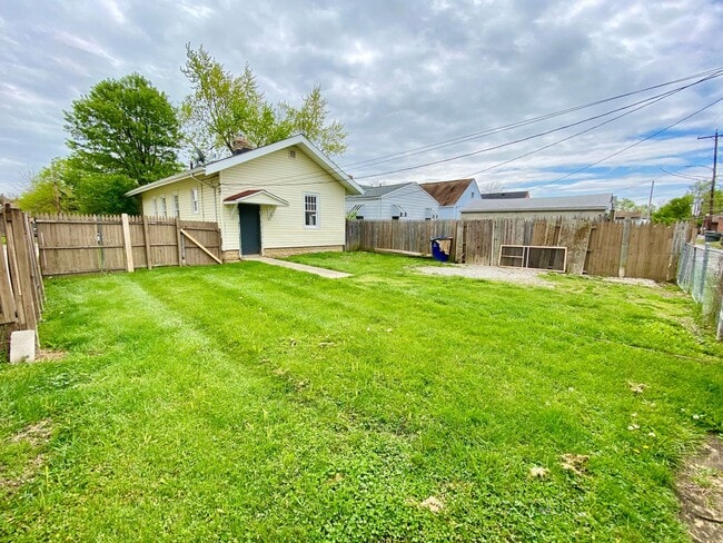 Building Photo - Welcoming Wilshire Heights Ranch Home for ...
