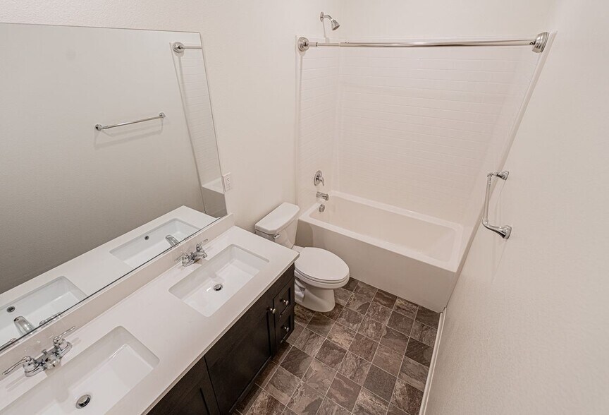 Building Photo - 28954 Copper River Rd