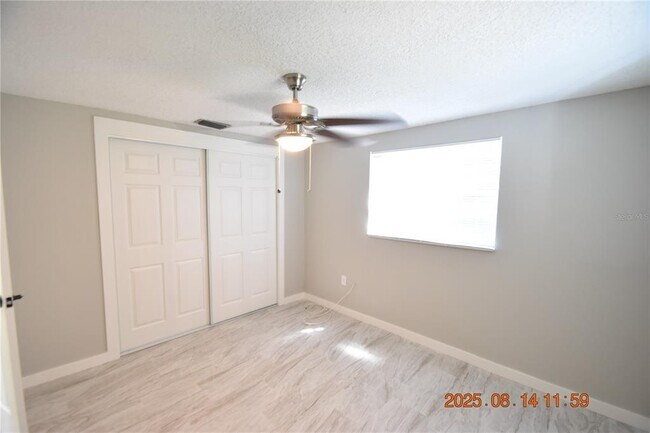 Building Photo - 8522 Longboat Ln
