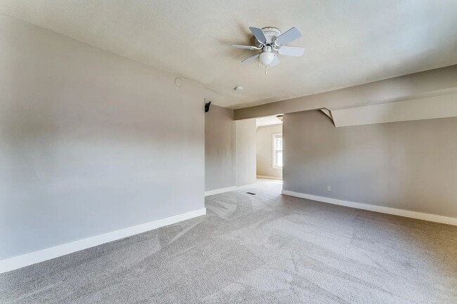 Building Photo - 628 N Broadview Ave