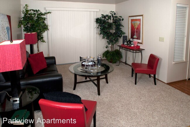Building Photo - 2594-2594 California Park Dr