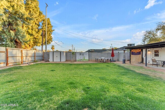 Building Photo - 2209 N 23rd St