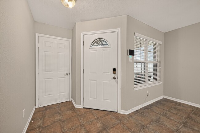 Building Photo - 13330 Belvedere Park Ct