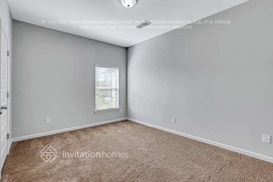 Building Photo - 1491 Long Acre Dr