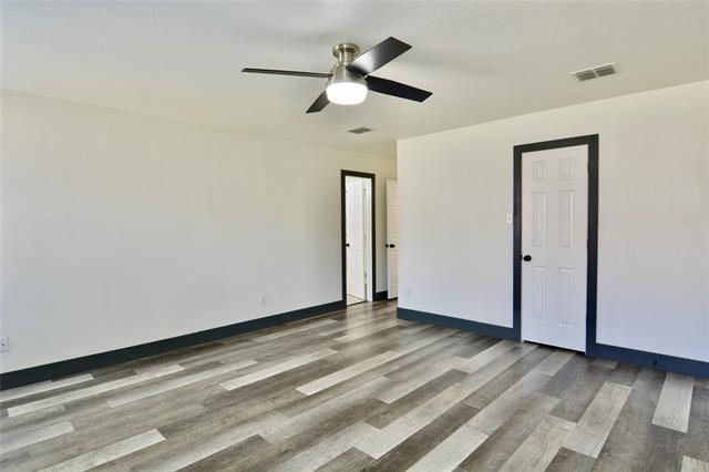 Building Photo - 703 Moss Glen Trail