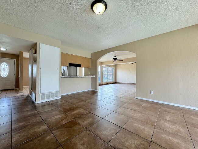Building Photo - Northeast El Paso 3 Bed Refrig A/C with Pool!