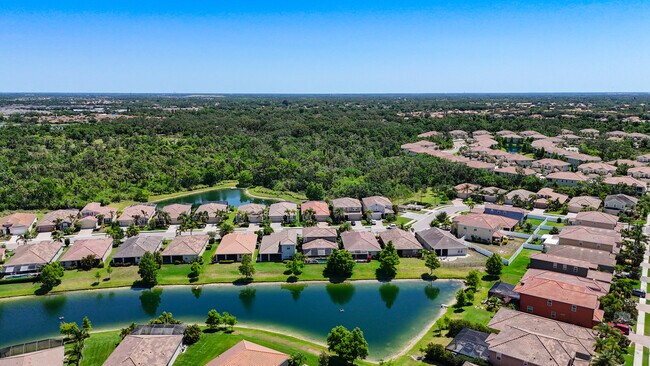 Building Photo - 3009 Esmeralda Dr